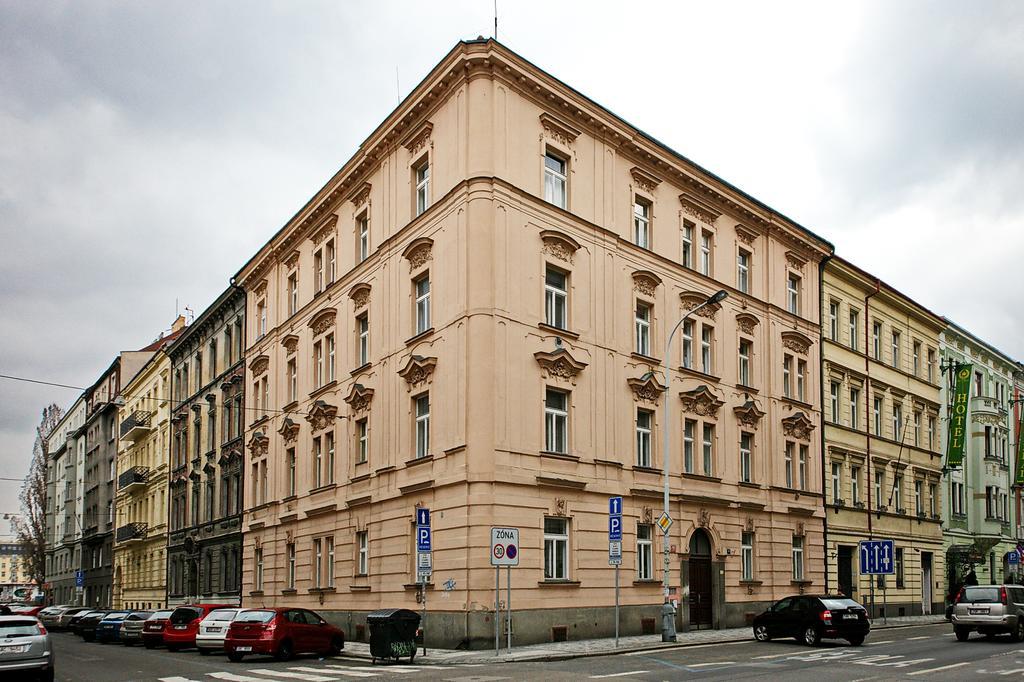 Luxury Center Apt. Charles Bridge Walking Distance Praga Exterior foto